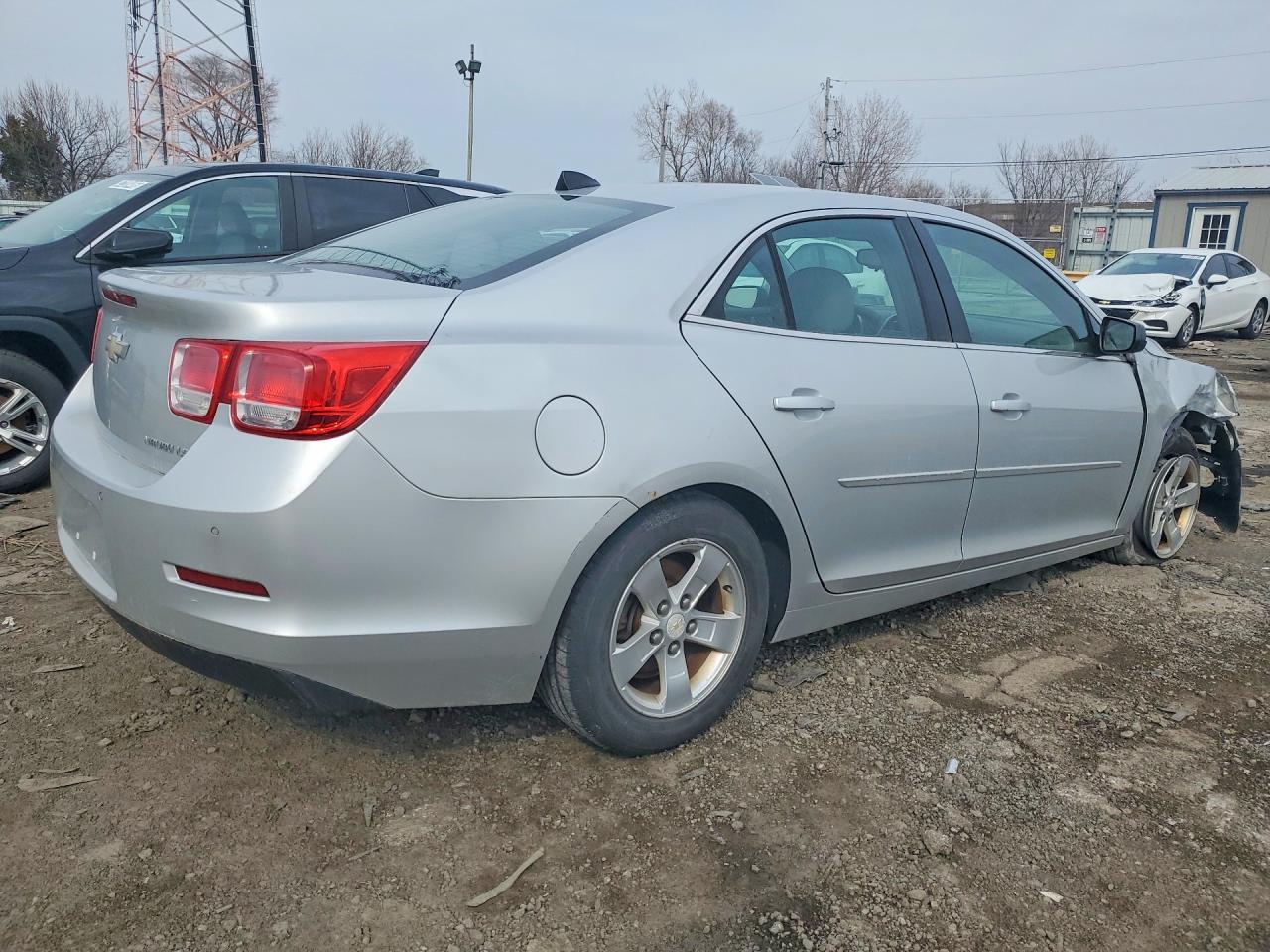 2014 CHEVROLET MALIBU LS photo 3