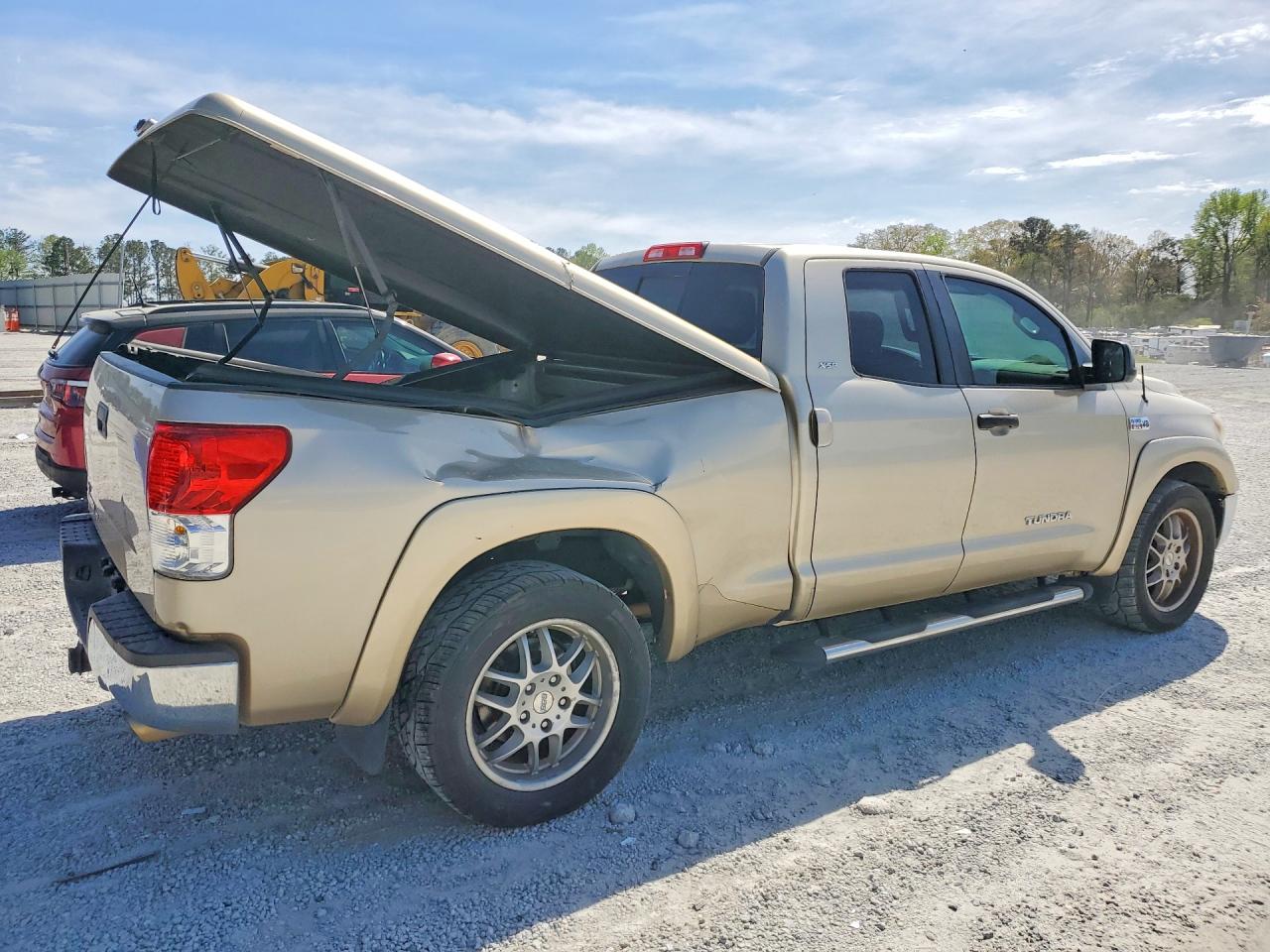 2010 TOYOTA TUNDRA GRADE photo 3