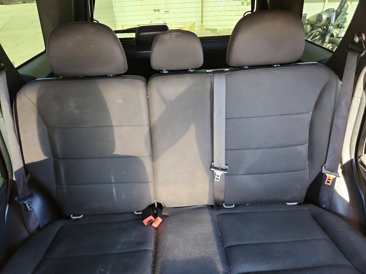 2010 FORD ESCAPE XLT photo 10
