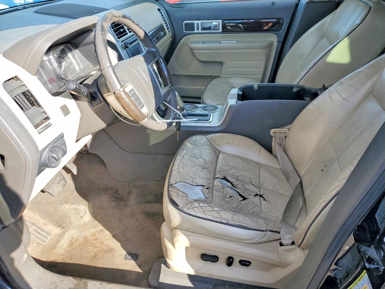 2008 LINCOLN TOWNHOUSE MKX photo 13