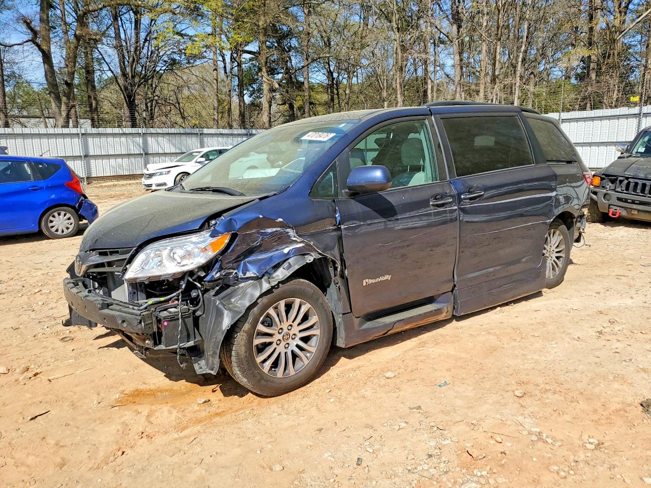 2020 TOYOTA SIENNA