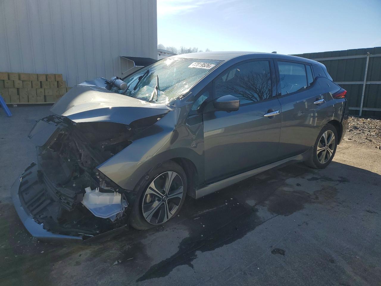 2020 NISSAN LEAF