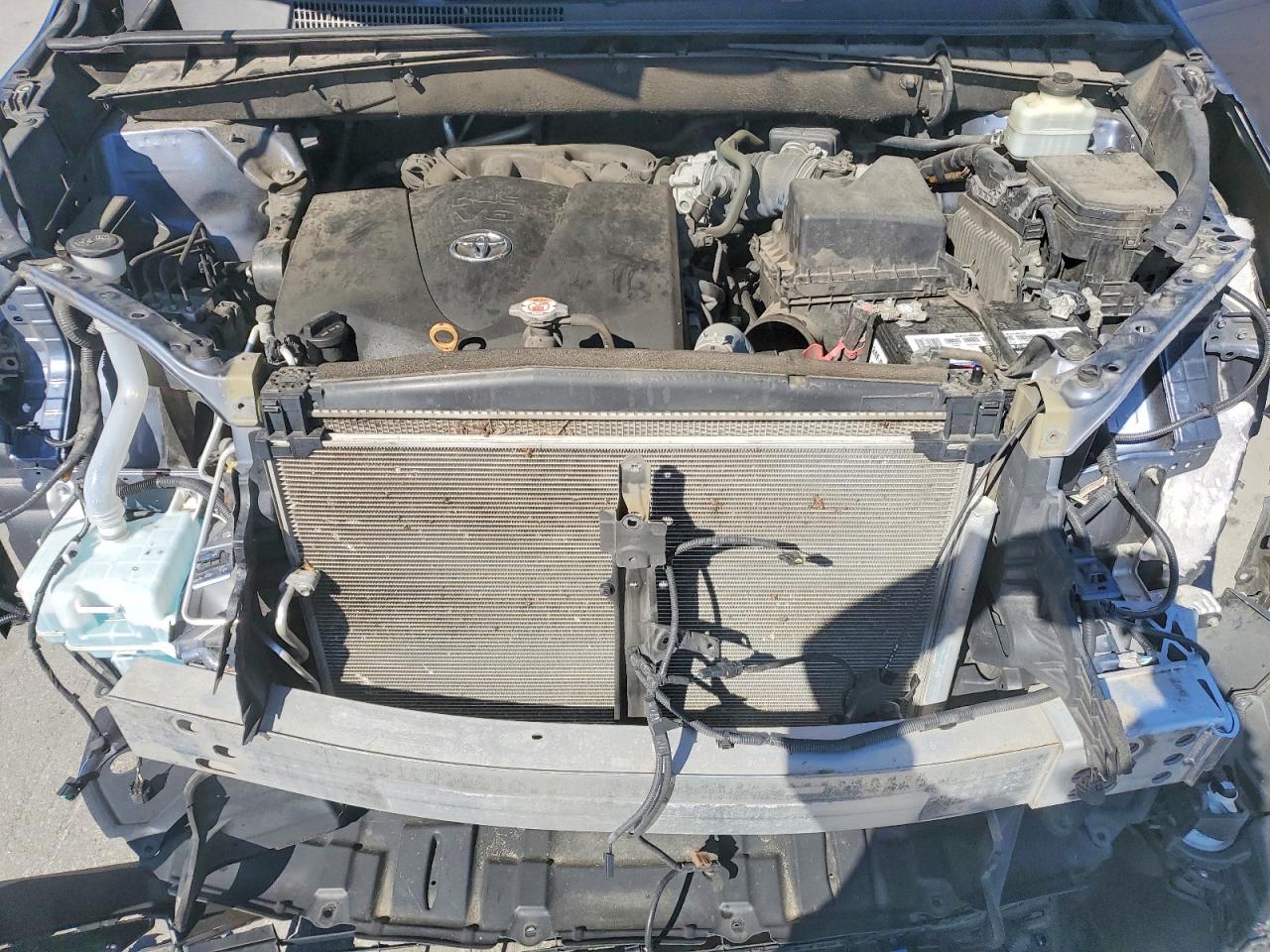2018 TOYOTA HIGHLANDER XLE photo 23