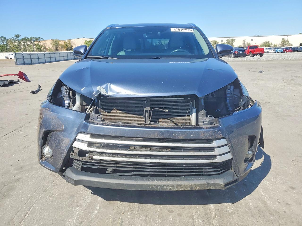 2018 TOYOTA HIGHLANDER XLE photo 9