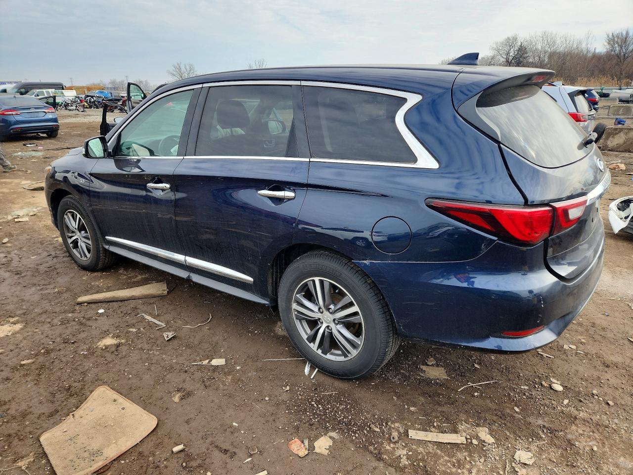 2020 INFINITI QX60 PURE photo 3