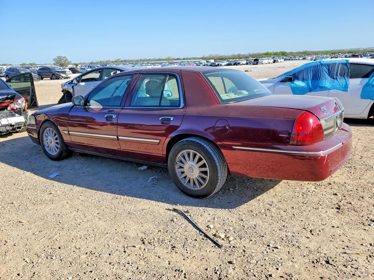 2009 MERCURY GRAND MARQUIS LS photo 3
