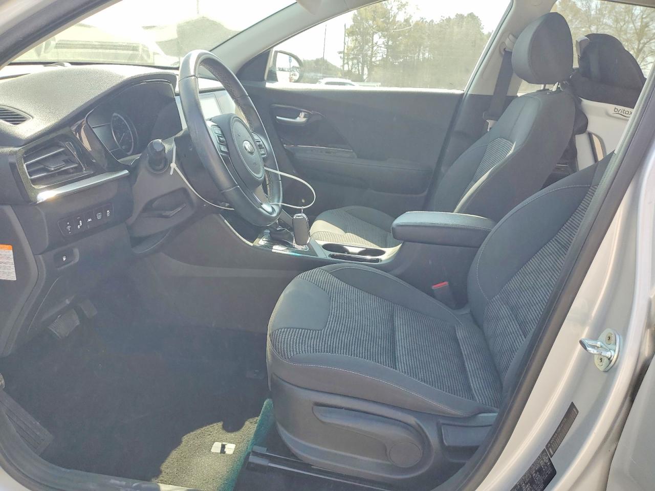 2021 KIA NIRO LXS photo 13