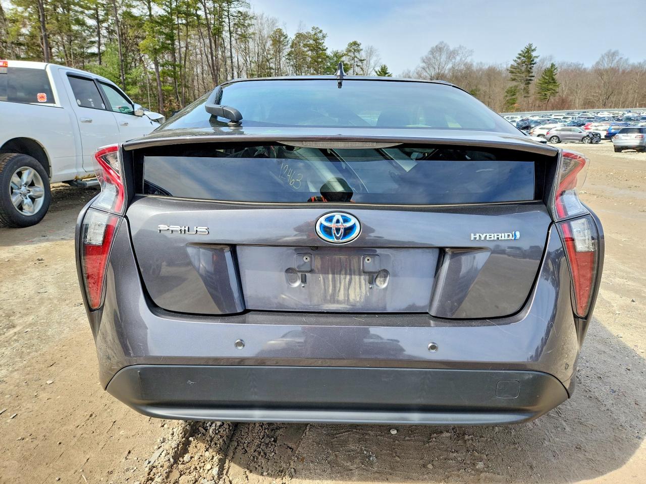 2017 TOYOTA PRIUS TWO photo 11