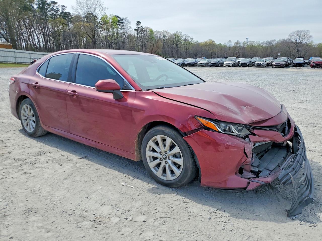2020 TOYOTA CAMRY LE photo 7