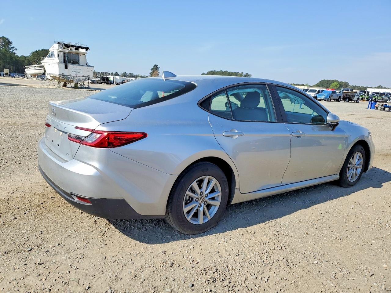 2025 TOYOTA CAMRY LE photo 5