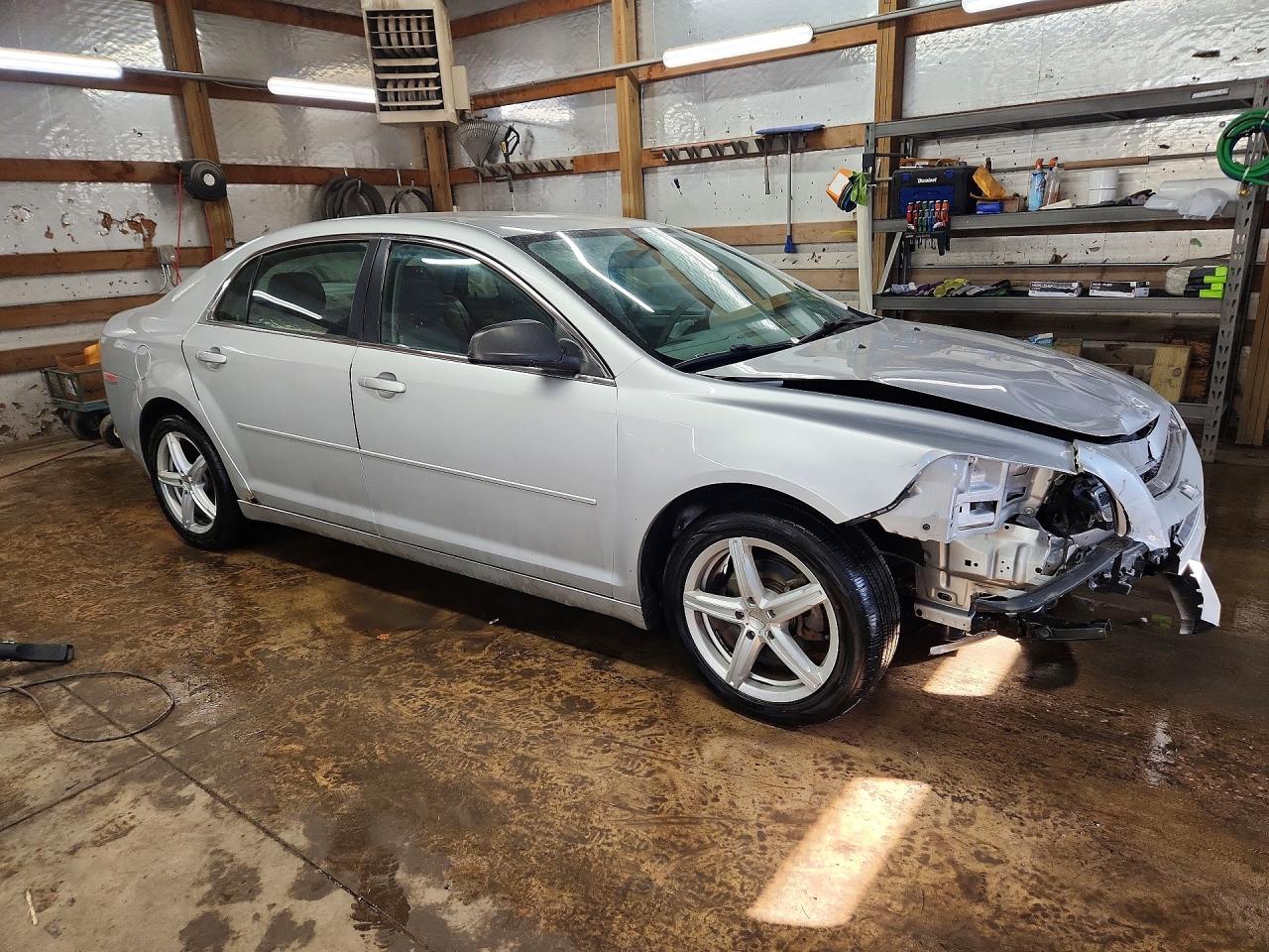 2011 CHEVROLET MALIBU LS photo 4