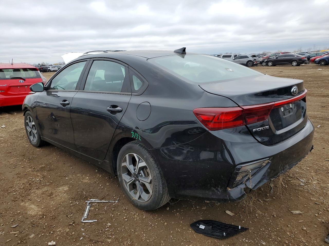 2021 KIA FORTE LXS photo 3