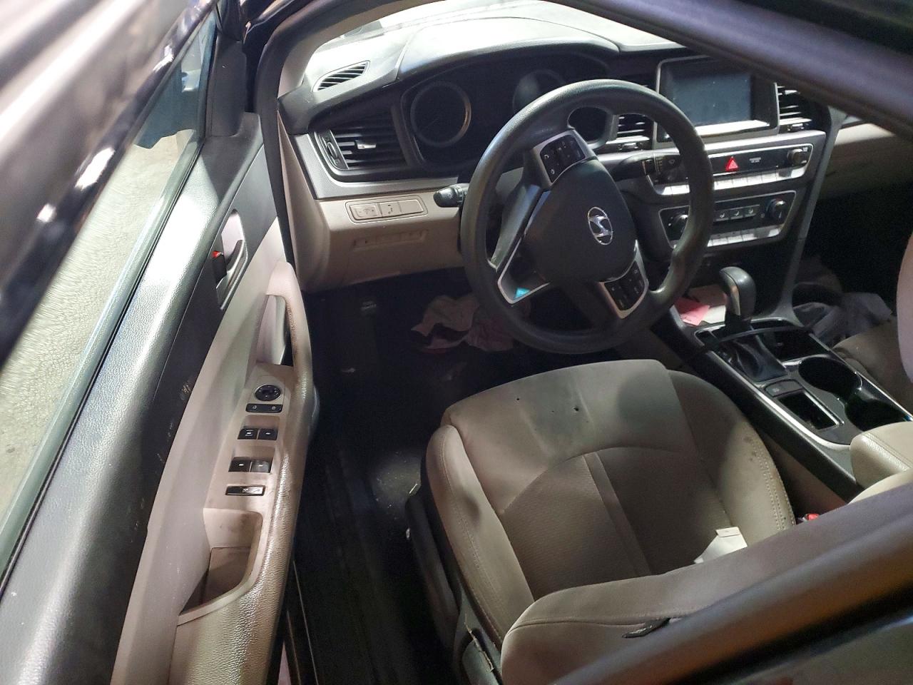 2018 HYUNDAI SONATA SE photo 8