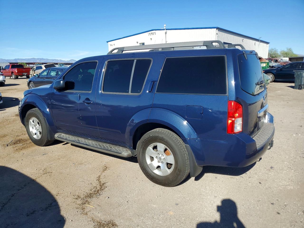 2009 NISSAN PATHFINDER S photo 3