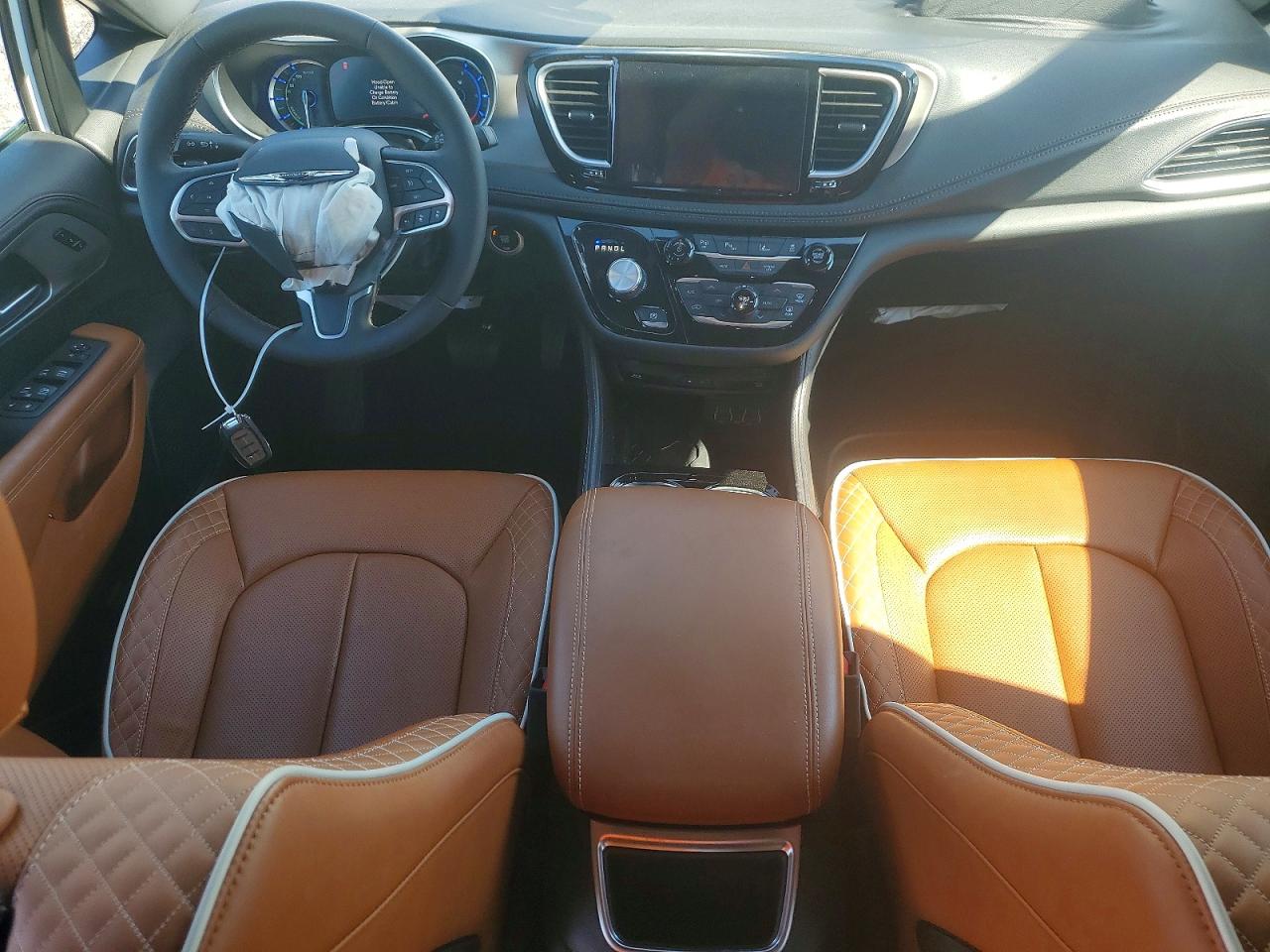 2025 CHRYSLER PACIFICA HYBRID PINNACLE photo 29