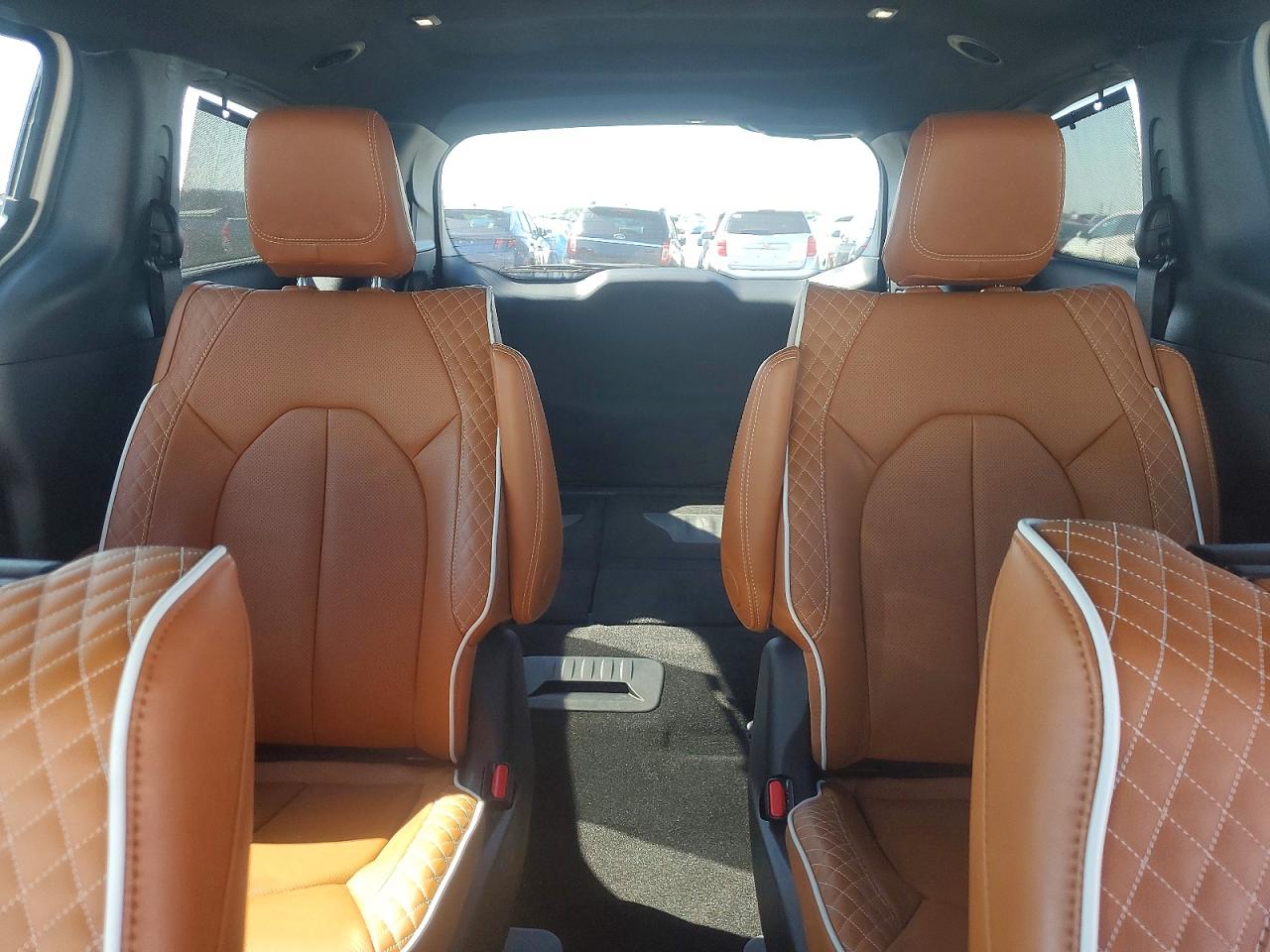 2025 CHRYSLER PACIFICA HYBRID PINNACLE photo 37