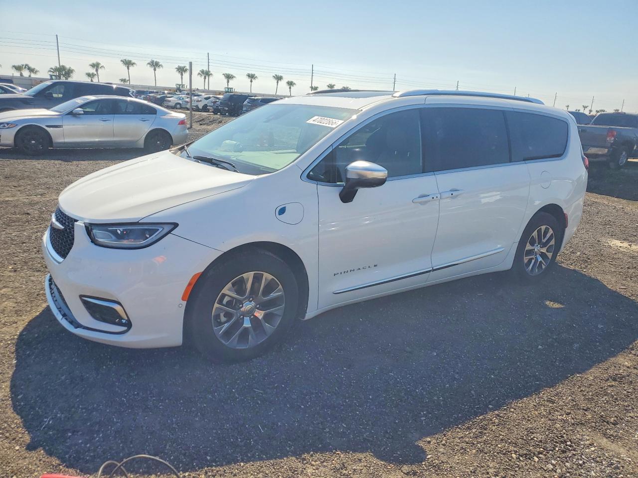 2025 CHRYSLER PACIFICA