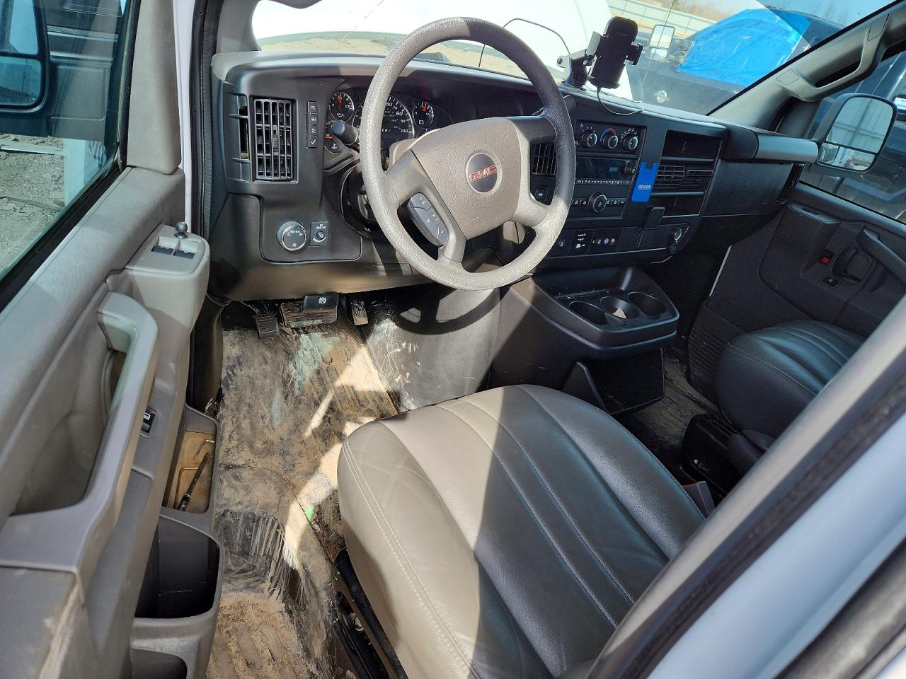 2024 GMC 2500 CARGO UTILITY / SERVICE VAN photo 22