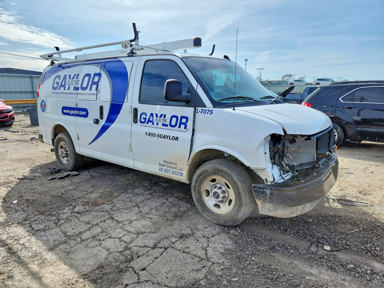 2024 GMC 2500 CARGO UTILITY / SERVICE VAN photo 10
