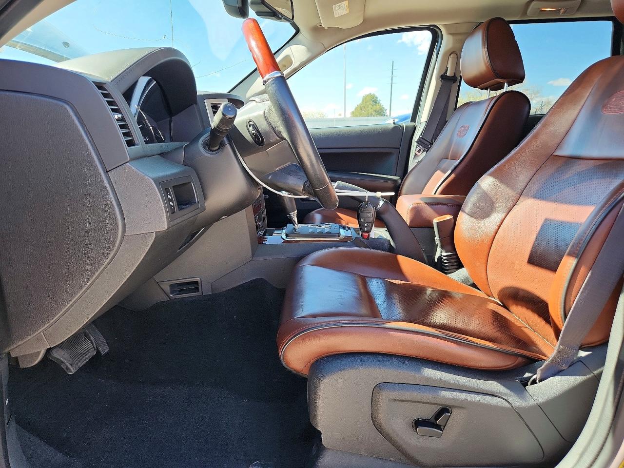 2009 JEEP GRAND CHEROKEE OVERLAND photo 19