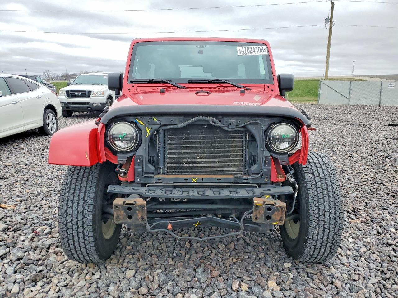 2011 JEEP WRANGLER UNLIMITED SAHARA photo 9
