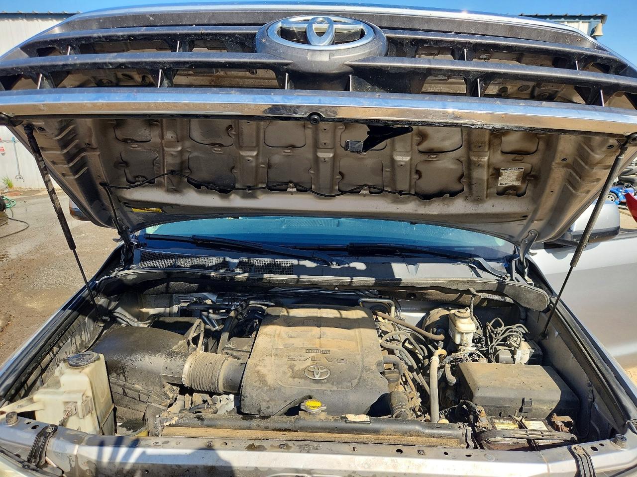 2015 TOYOTA SEQUOIA SR5 photo 12