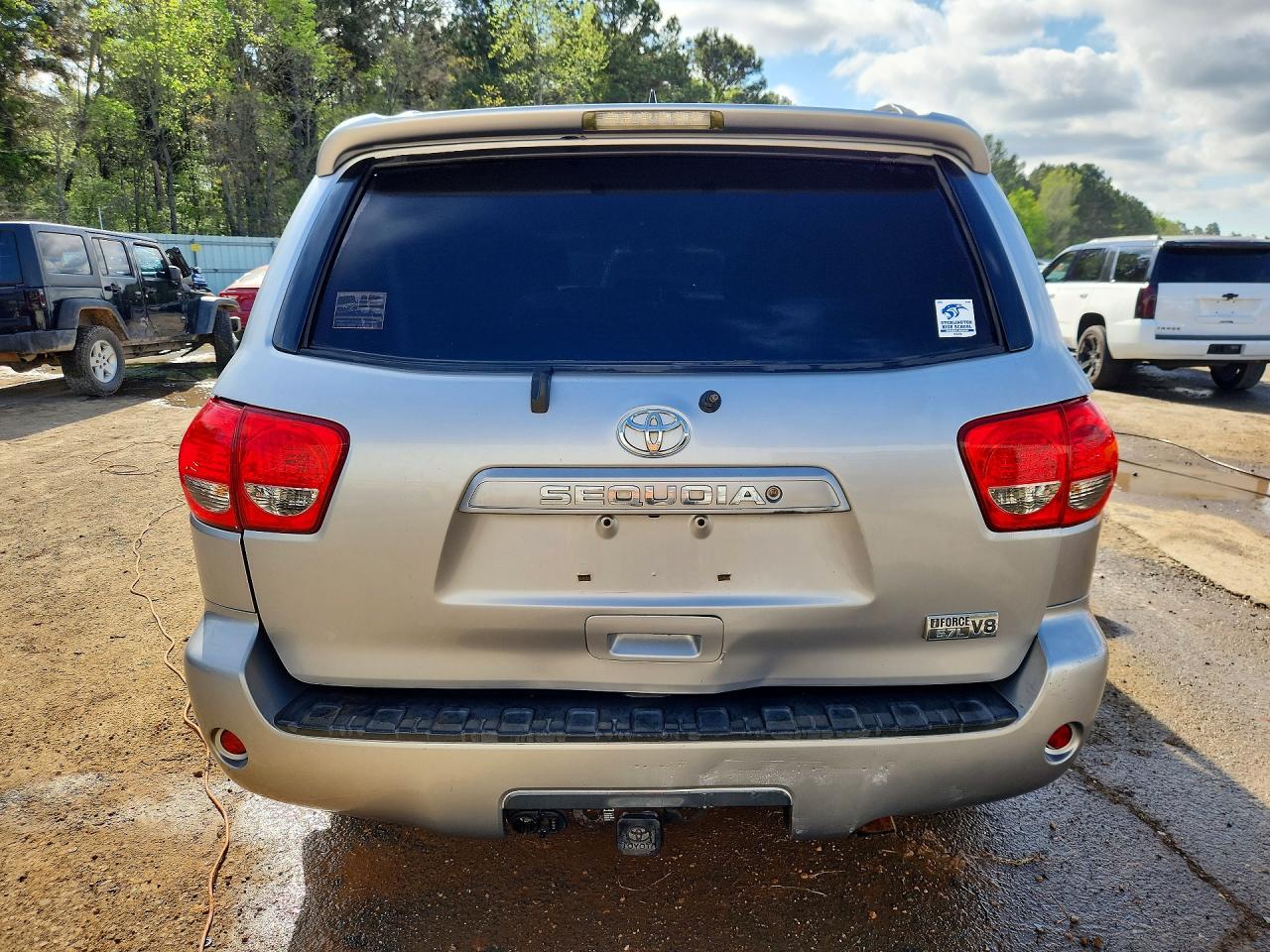 2015 TOYOTA SEQUOIA SR5 photo 6