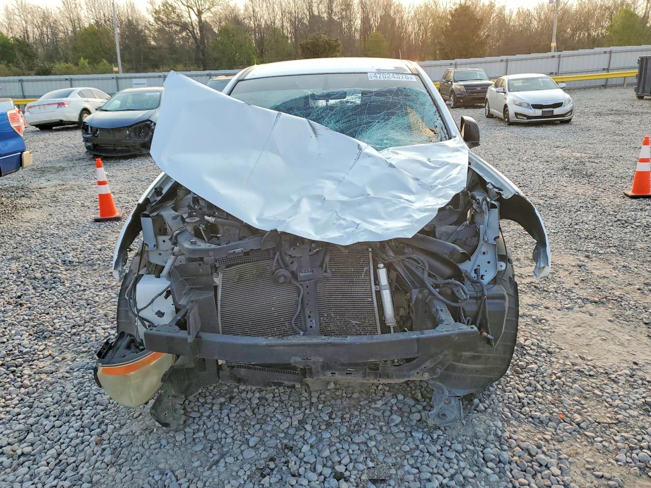 2011 NISSAN ROGUE S photo 5