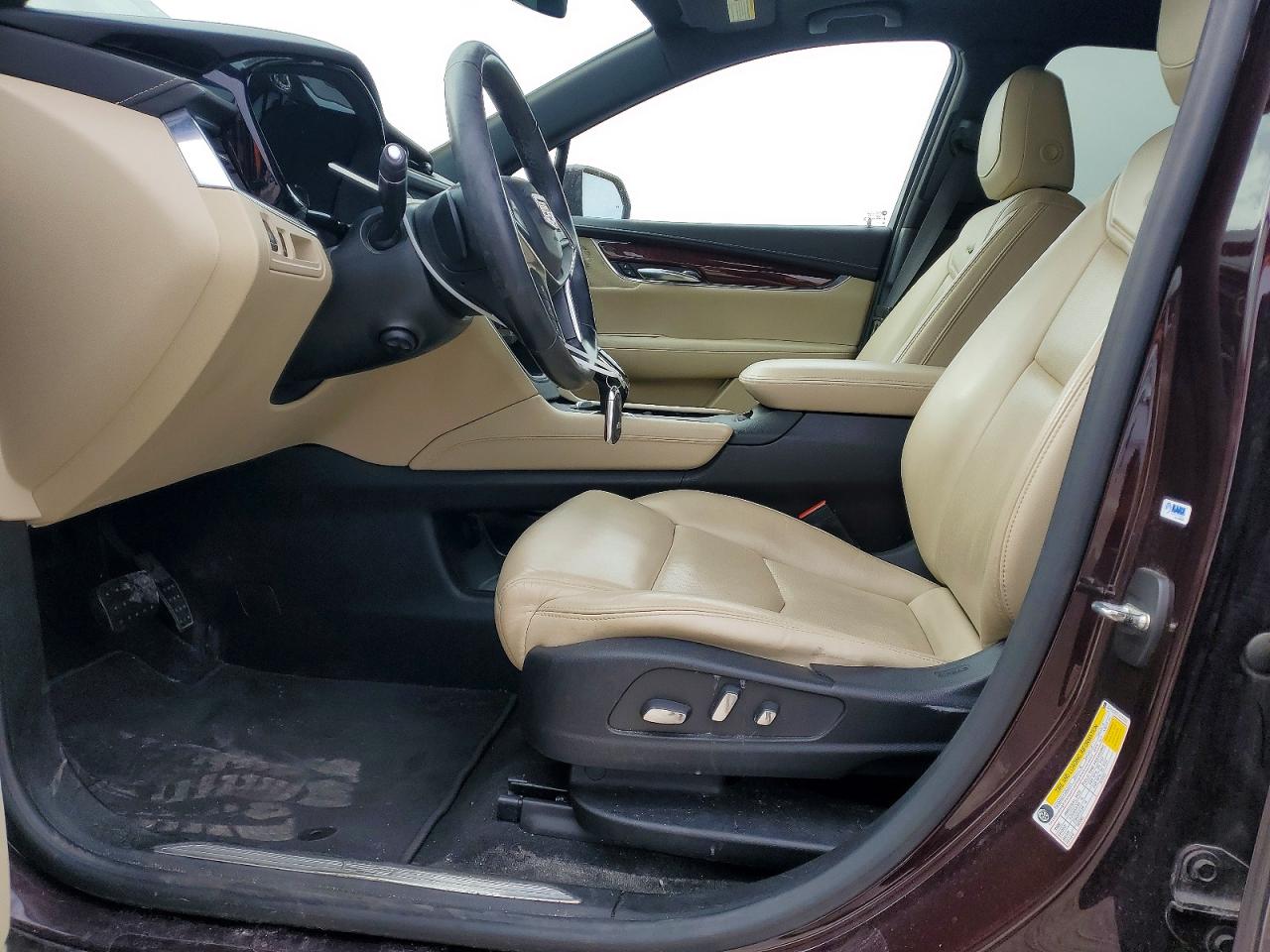 2018 CADILLAC XT5 photo 13