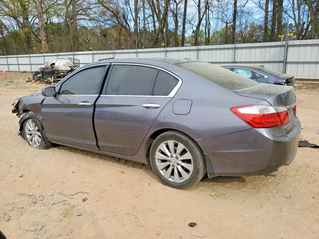 2015 HONDA ACCORD TOURING photo 2