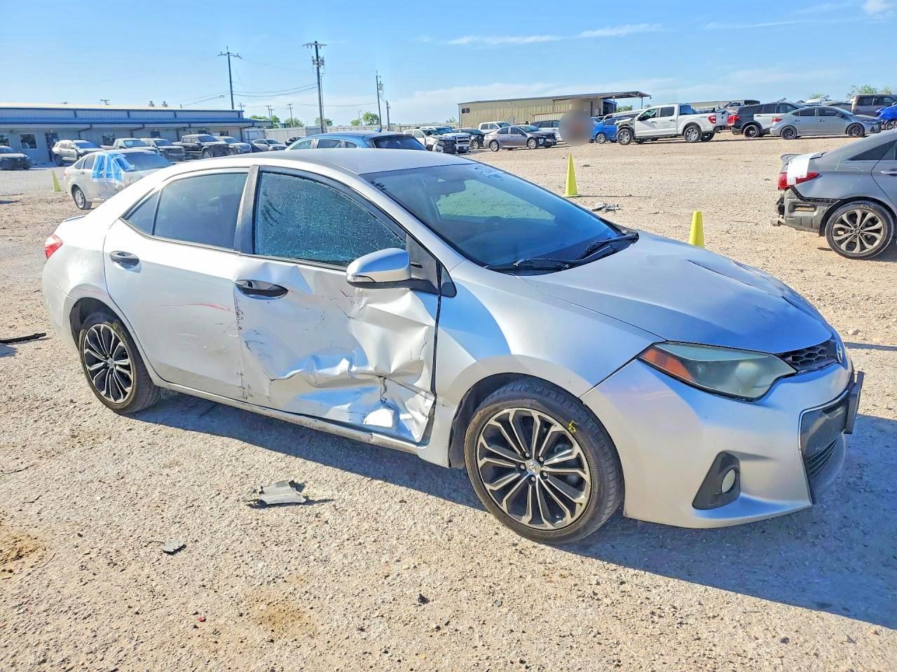 2016 TOYOTA COROLLA S PLUS photo 4