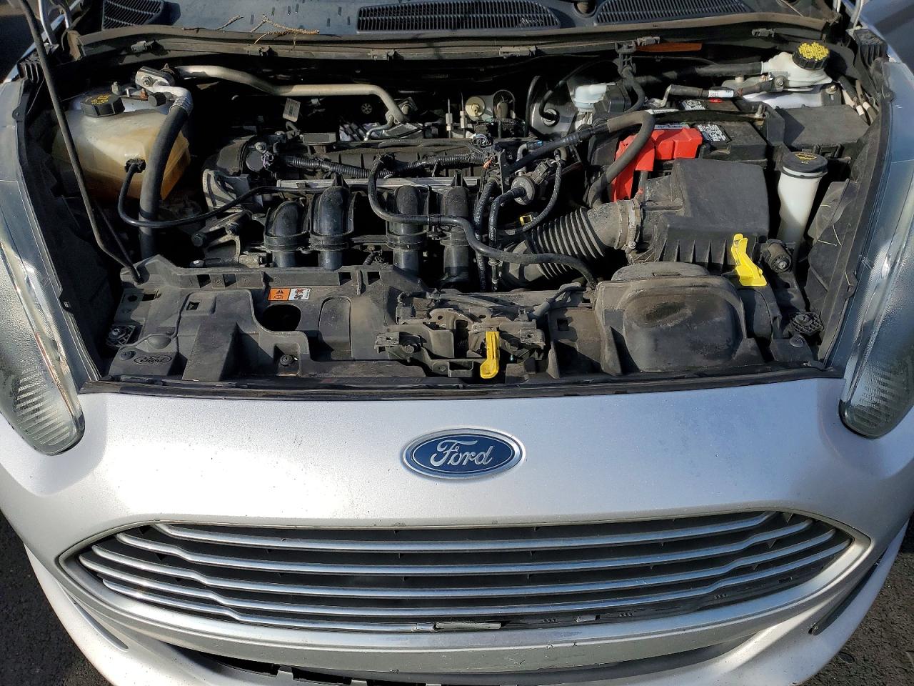2015 FORD FIESTA SE photo 11