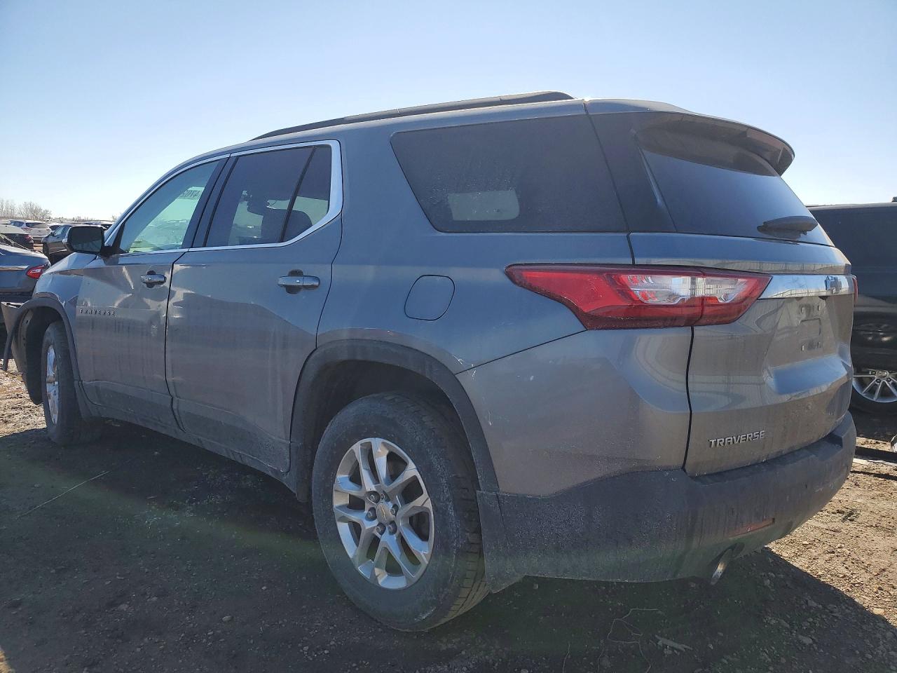 2019 CHEVROLET TRAVERSE LT photo 3
