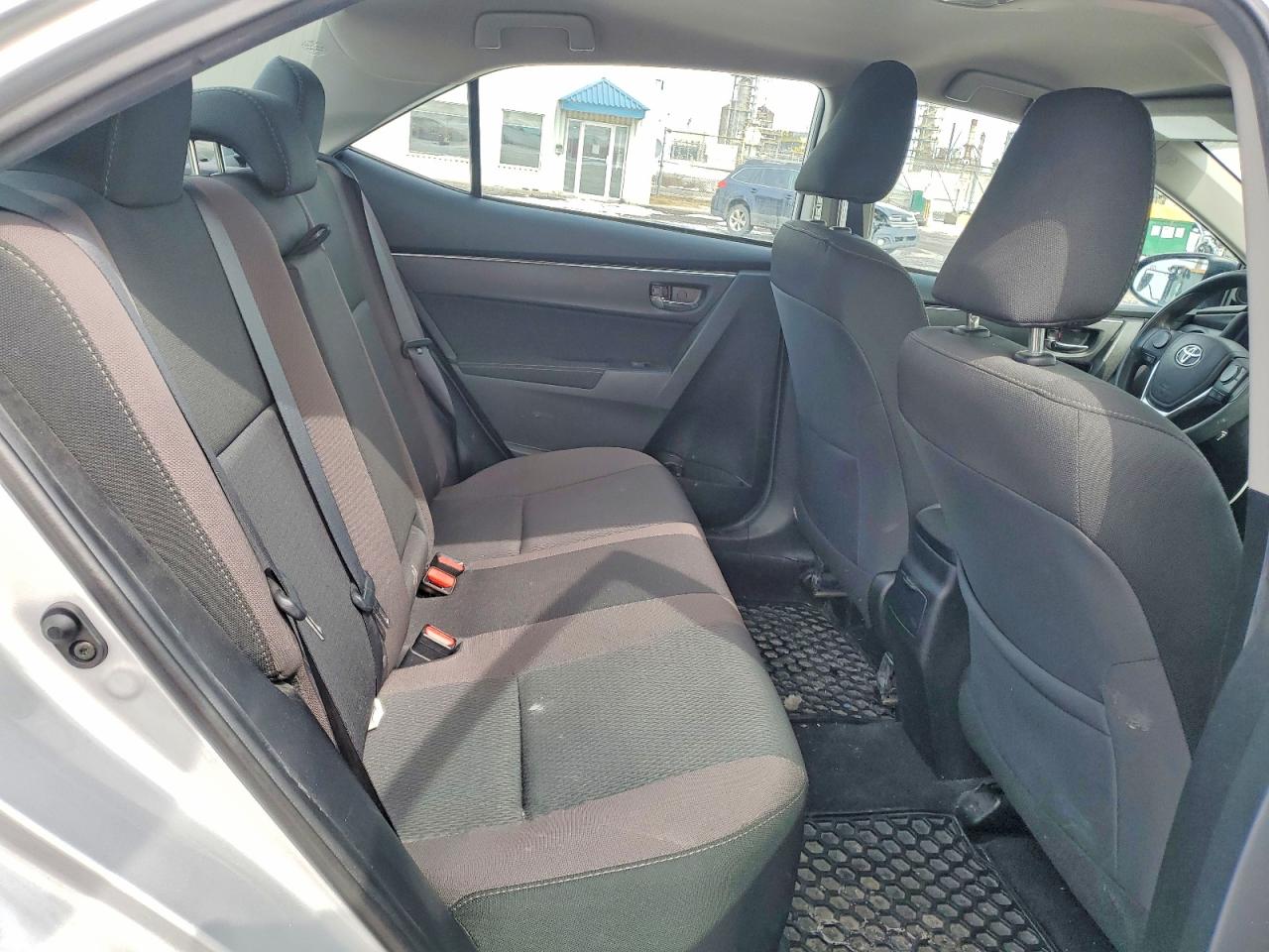 2017 TOYOTA COROLLA photo 10