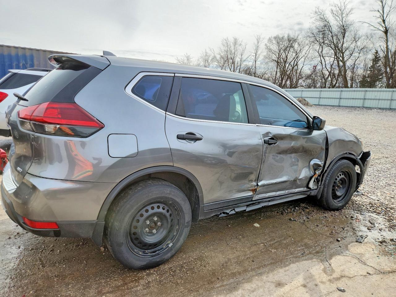 2020 NISSAN ROGUE S photo 5