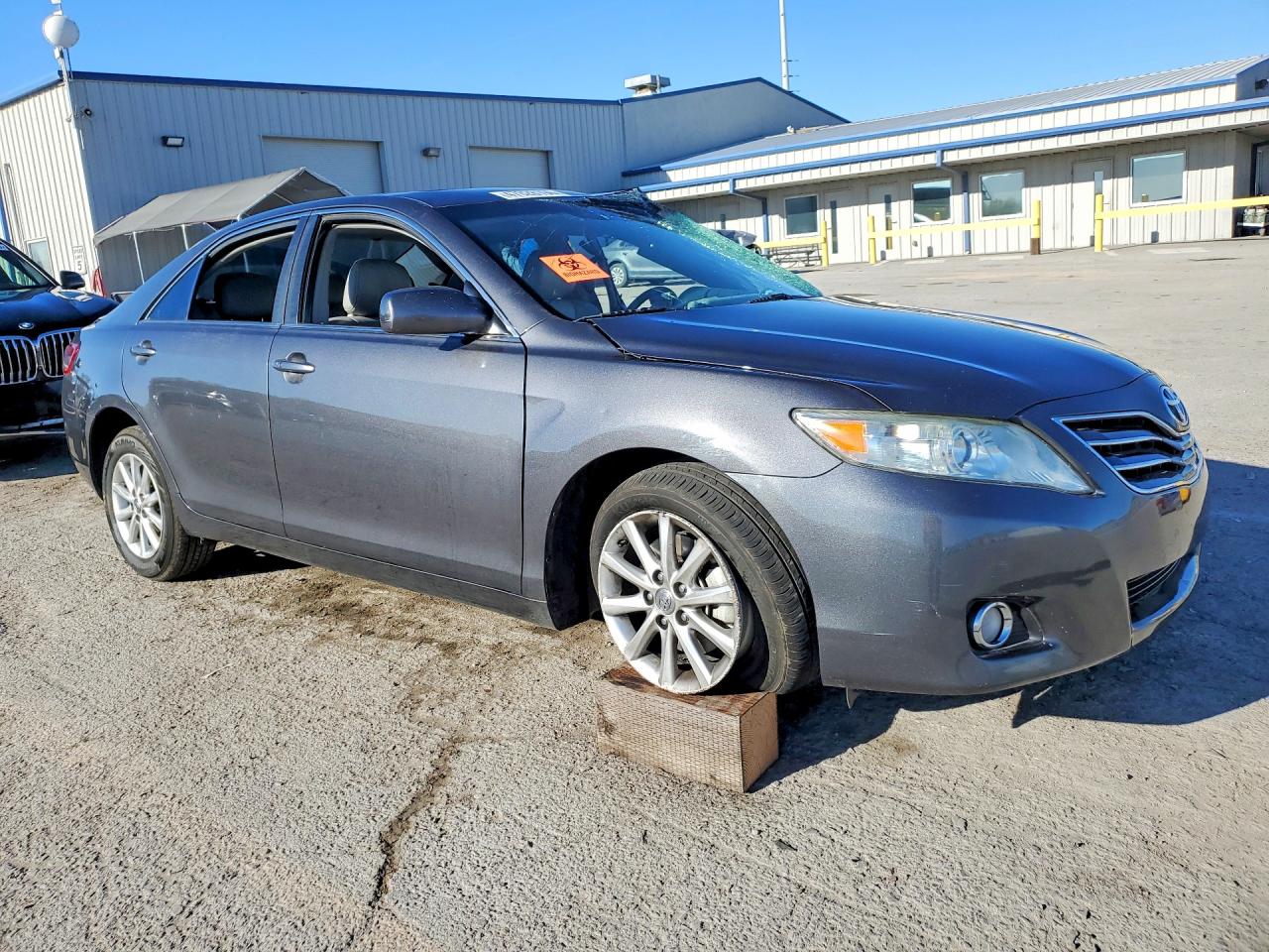 2011 TOYOTA CAMRY XLE V6 photo 7