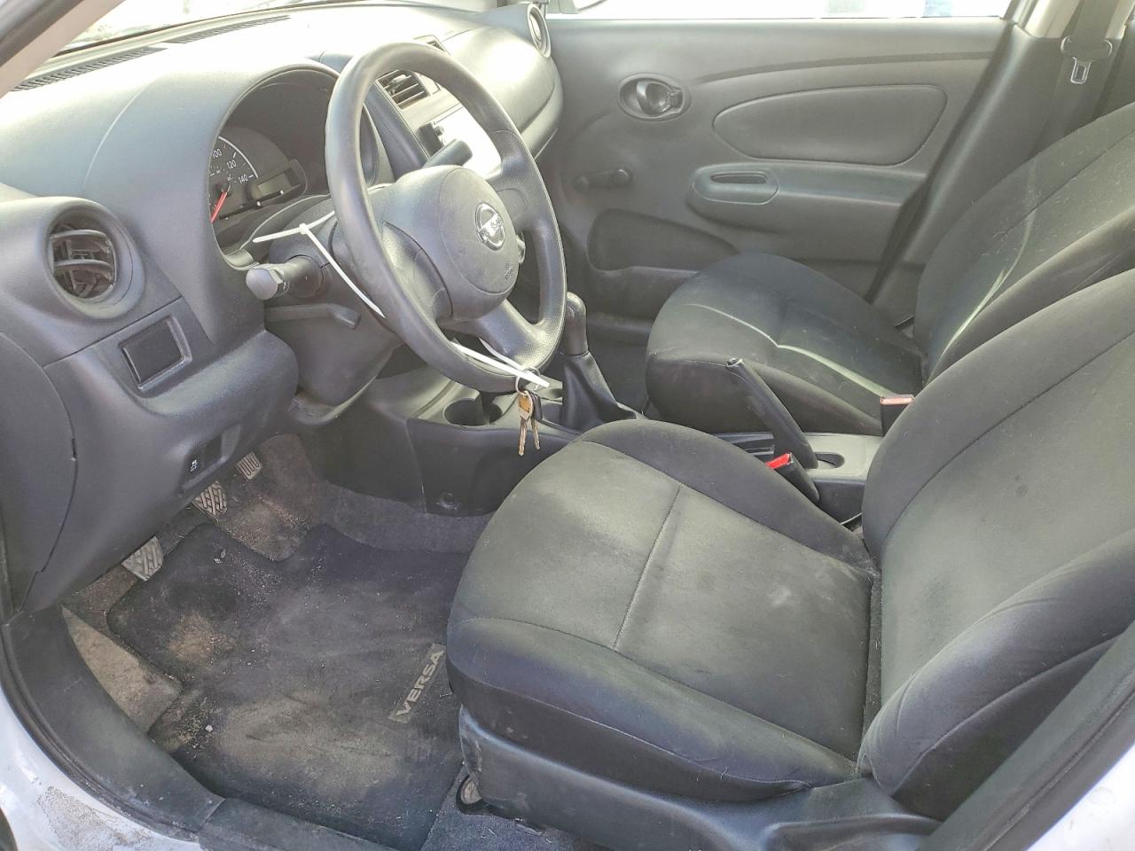 2014 NISSAN VERSA 1.6 S photo 13