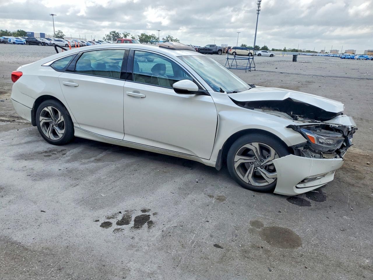 2018 HONDA ACCORD EXL photo 10