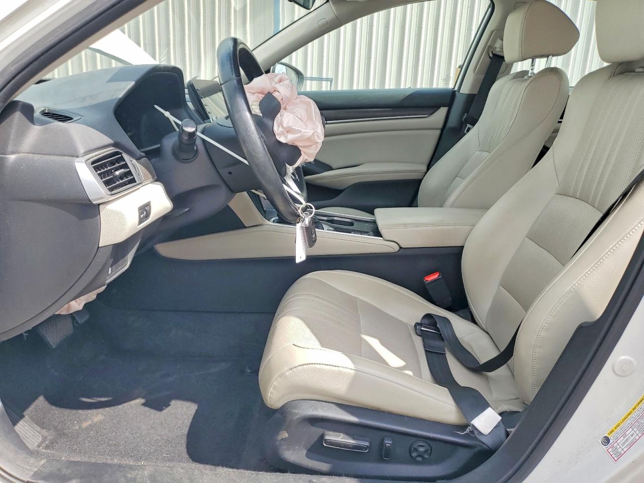 2018 HONDA ACCORD EXL photo 19