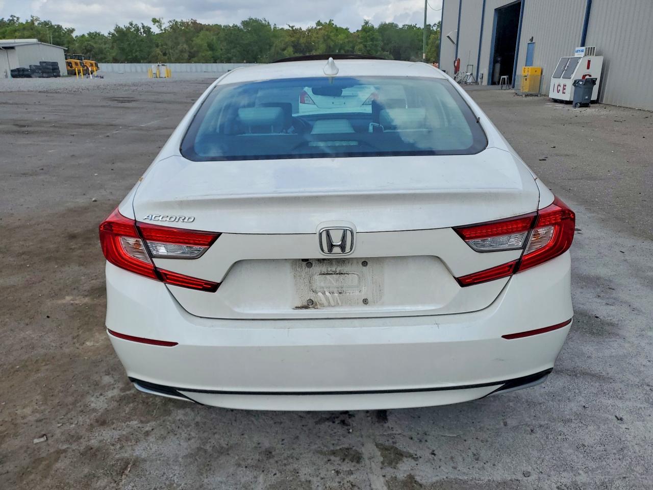 2018 HONDA ACCORD EXL photo 16