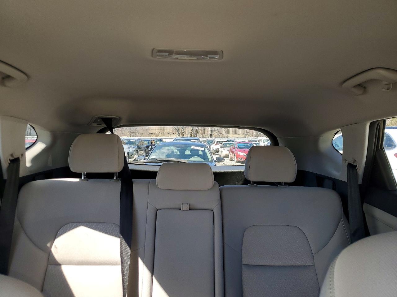 2017 HYUNDAI TUCSON SE photo 10
