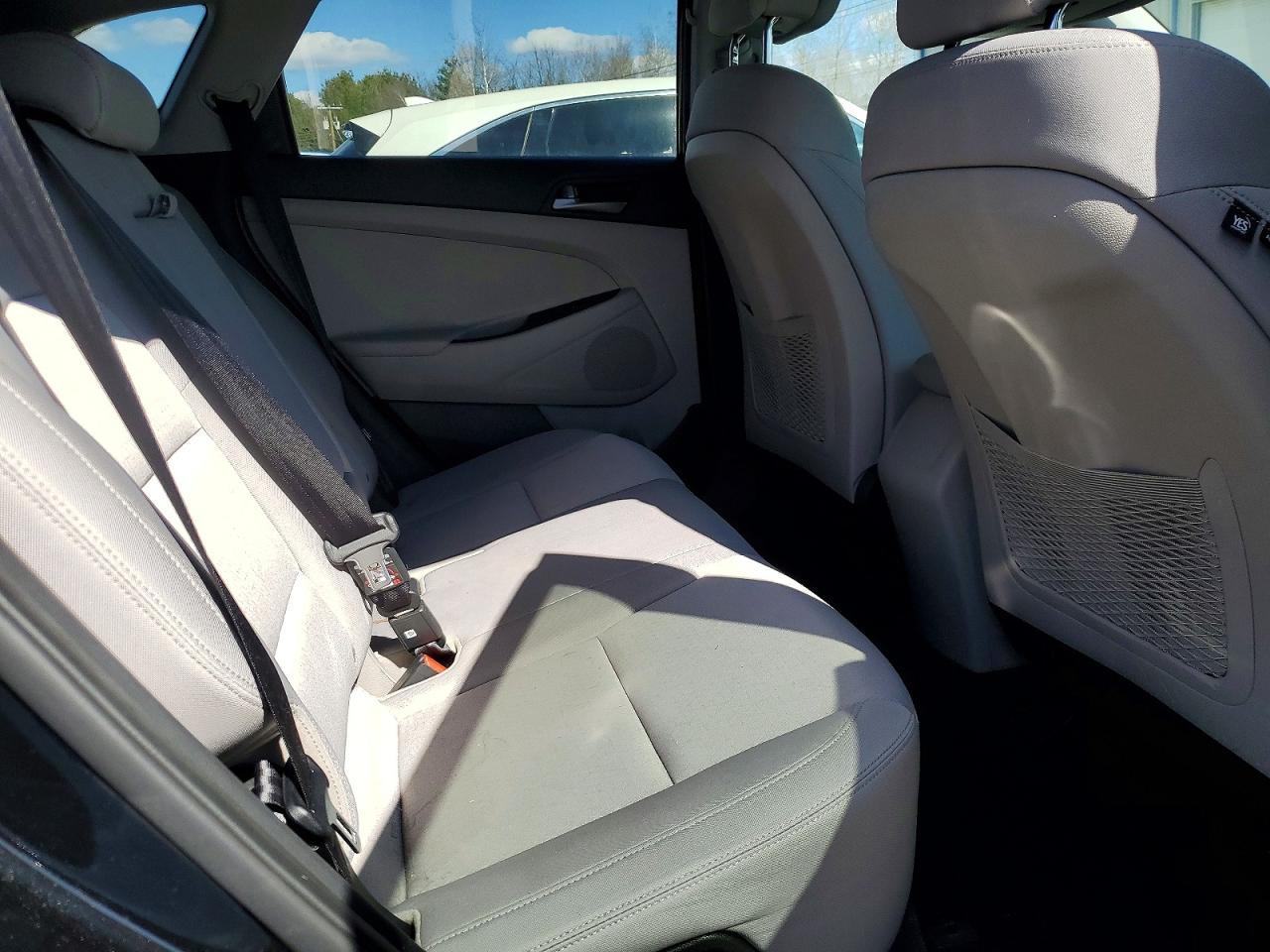 2017 HYUNDAI TUCSON SE photo 11