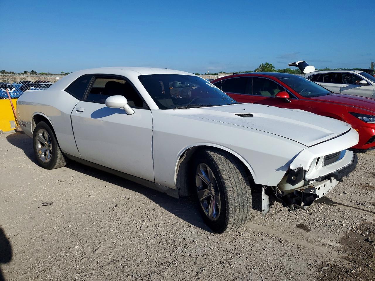 2013 DODGE CHALLENGER SXT photo 7
