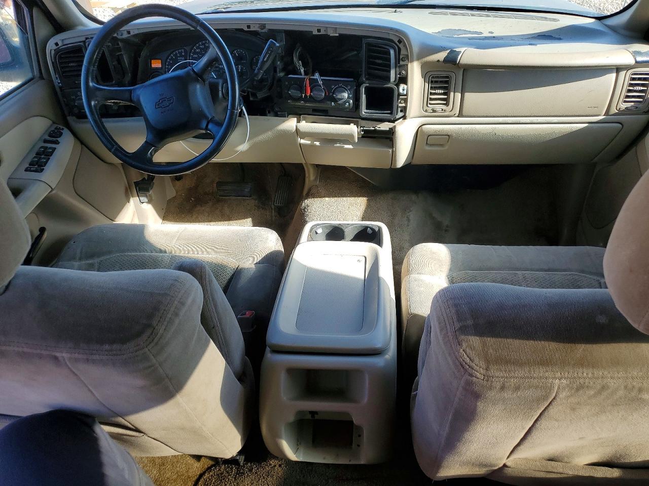 2002 CHEVROLET SUBURBAN C1500 photo 8