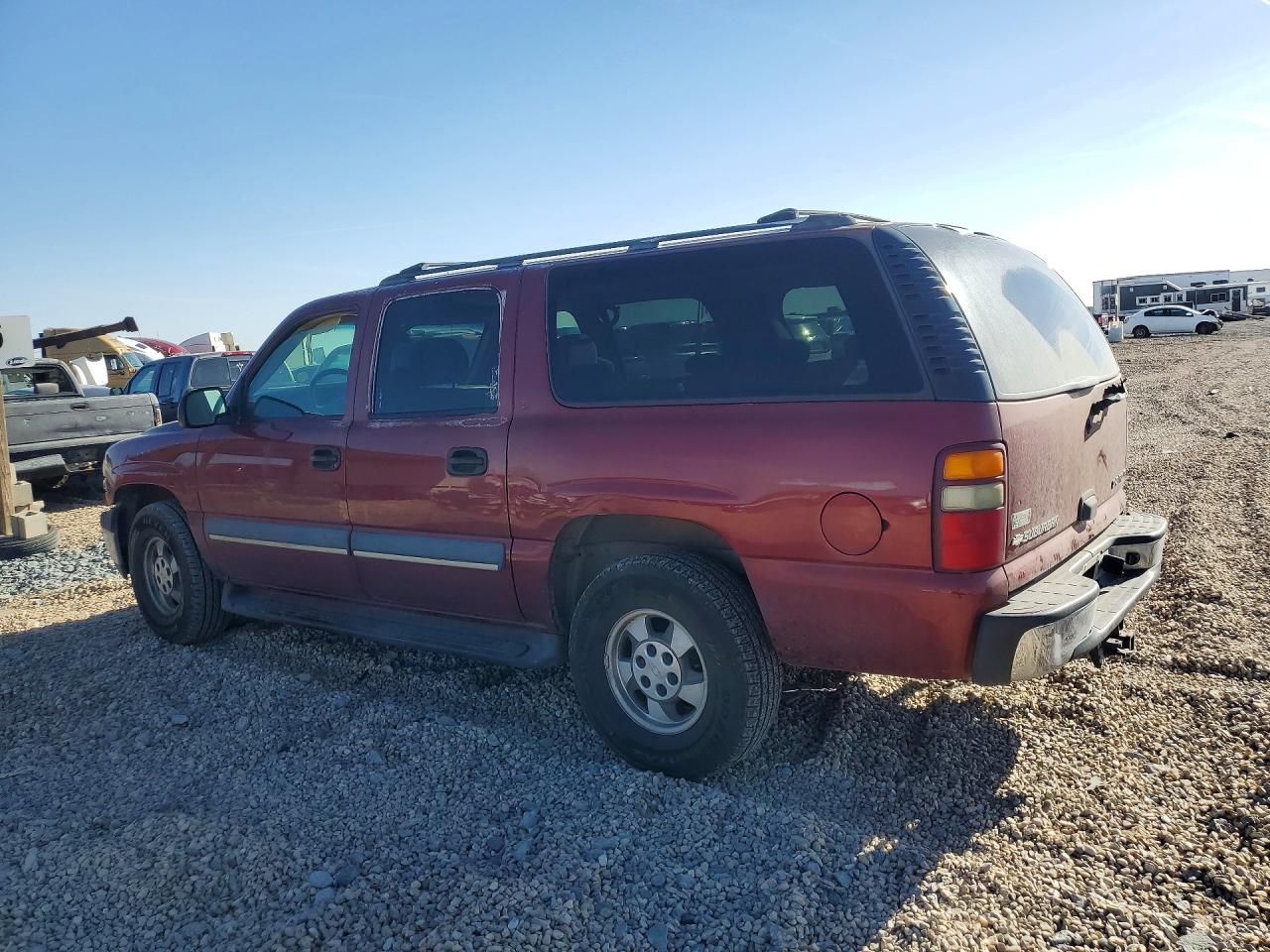 2002 CHEVROLET SUBURBAN C1500 photo 2