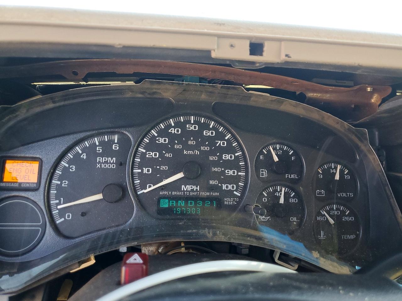 2002 CHEVROLET SUBURBAN C1500 photo 9