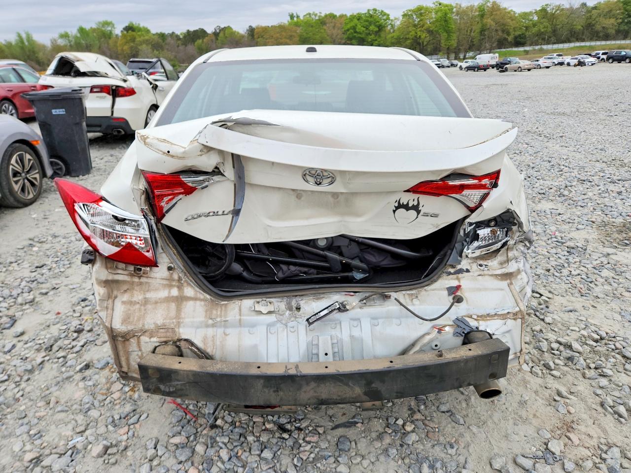 2017 TOYOTA COROLLA SE photo 6