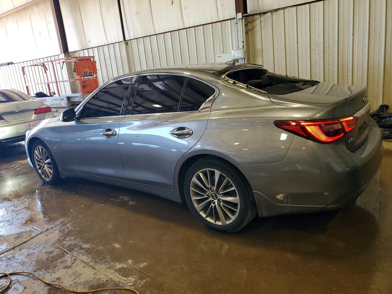 2018 INFINITI Q50 3.0T LUXE photo 4