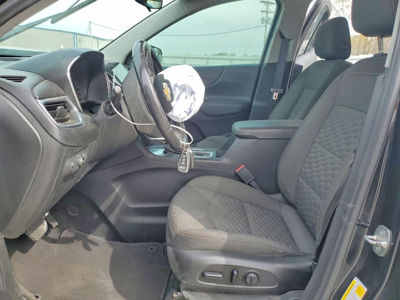 2020 CHEVROLET EQUINOX LT photo 7
