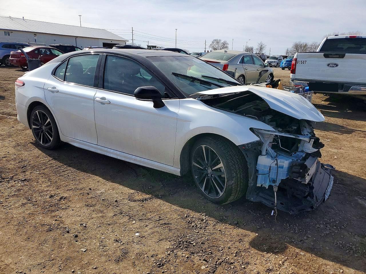 2018 TOYOTA CAMRY XSE photo 10